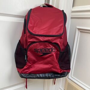 NWT Speedo Red Quantum 35L Backpack Swim Gym - Water Resistant Base Media Slot